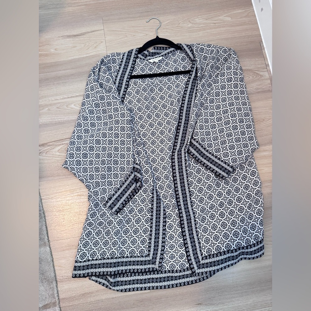 Max Studio Black & White Boho Print Kimono Cardigan – Size Medium
